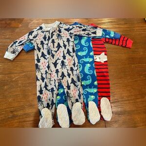 NWOT Set of (3) Carter’s PJs size 18M